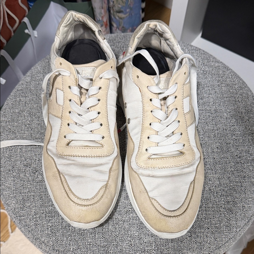 Hogan Men's Beige and Off-White Sneakers